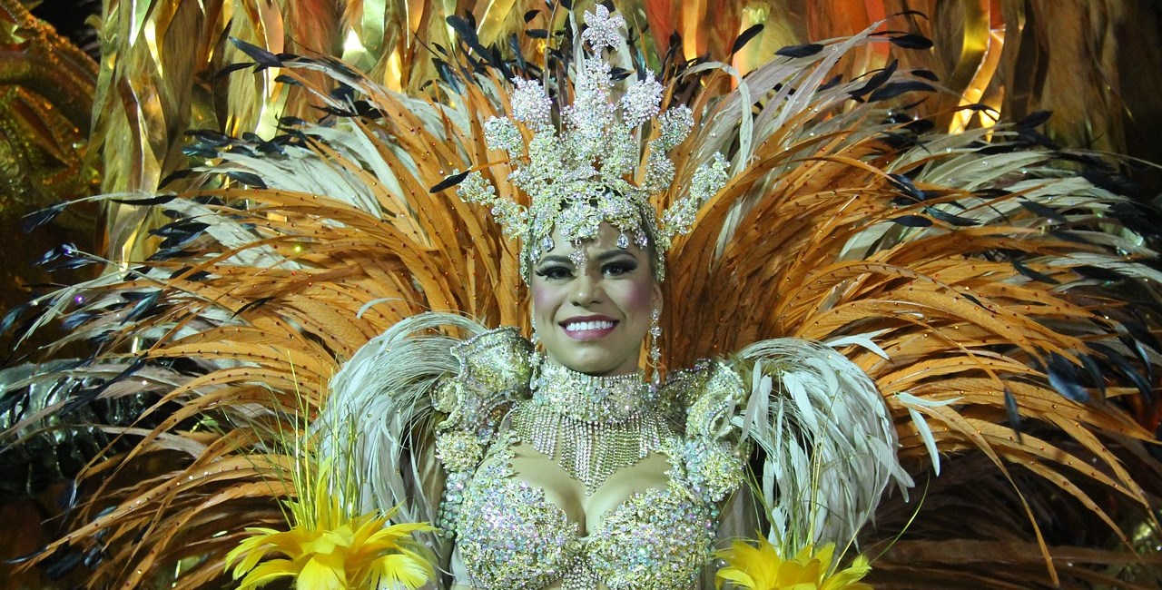 L’ambiance brésilienne et la danse Samba au carnaval de Rio